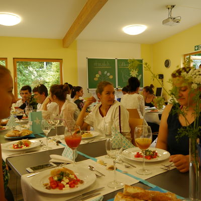 Bild vergrern: Bulgarische Praktikanten beim Besuch der Beruflichen Schulen Kehl.
